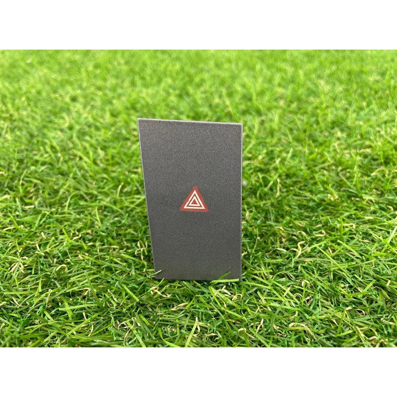 Кнопка аварийной сигнализации (электрика / кнопки) Opel SIGNUM 1 2006 2.2 YH 13138255