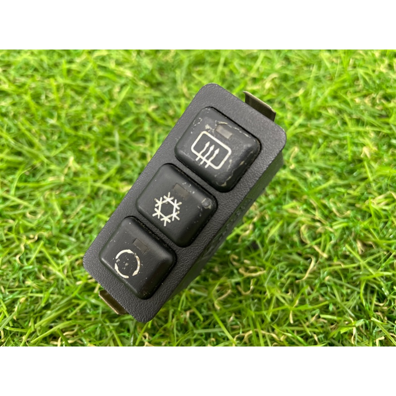 Кнопка климат контроля (электрика / кнопки) BMW 5-series E34 M43b18 61311391764