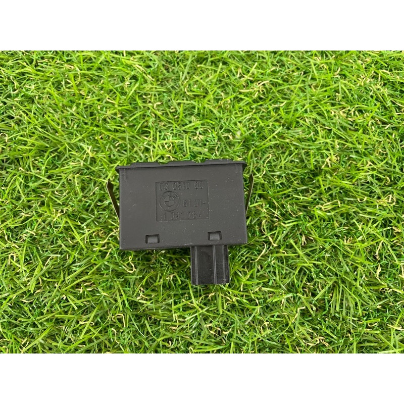 Кнопка климат контроля (электрика / кнопки) BMW 5-series E34 M43b18 61311391764