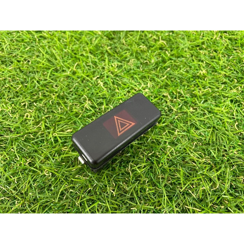 Кнопка аварийной сигнализации (электрика / кнопки) BMW 5-series E39 2001 M57d30 61 31 8 350 947