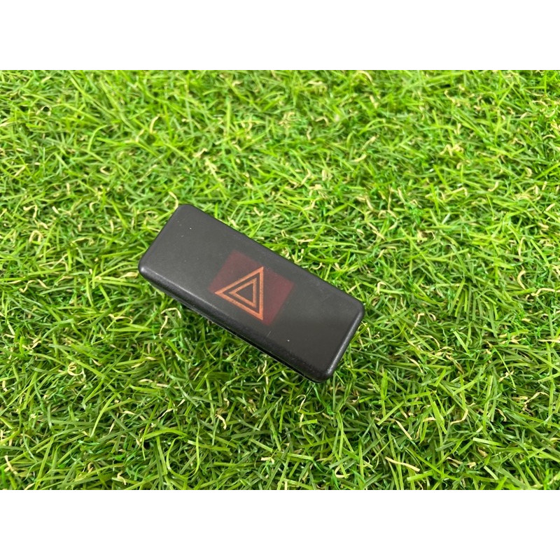 Кнопка аварийной сигнализации (электрика / кнопки) BMW 5-series E39 2001 M57d30 61 31 8 350 947