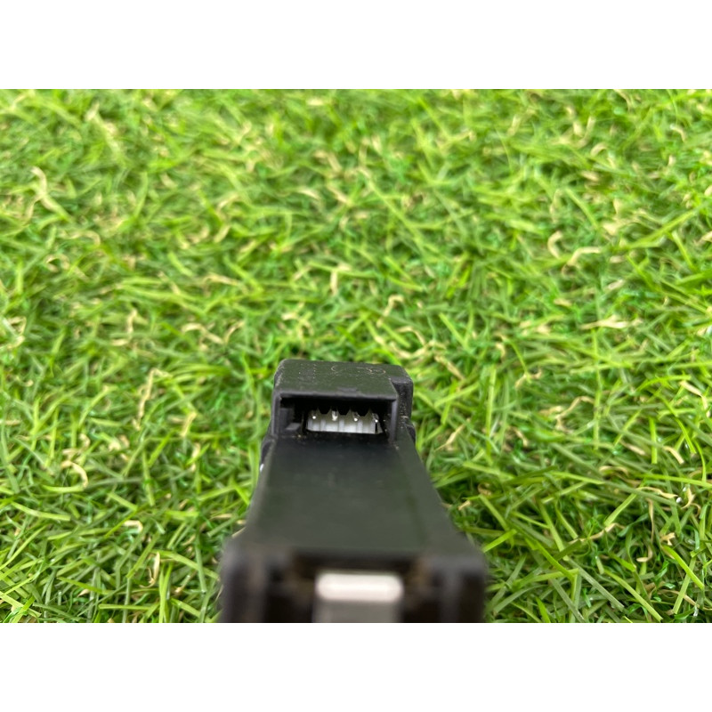 Кнопка аварийной сигнализации (электрика / кнопки) BMW 5-series E39 2001 M57d30 61 31 8 350 947