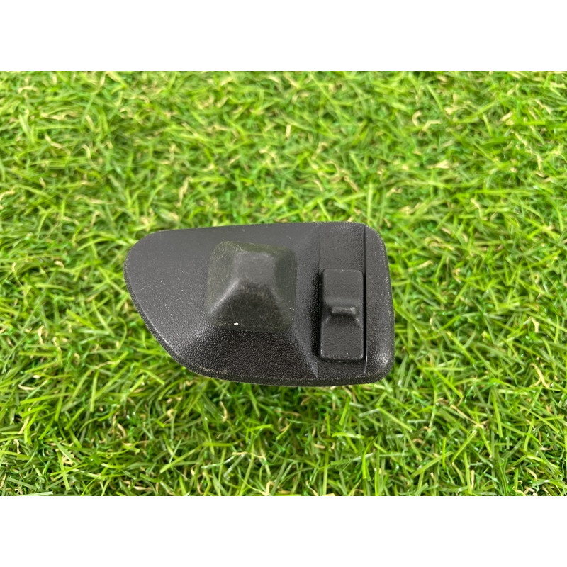 Кнопка регулировки зеркала (электрика / кнопки) BMW 3-series E36 1998 M51d25 61311387281