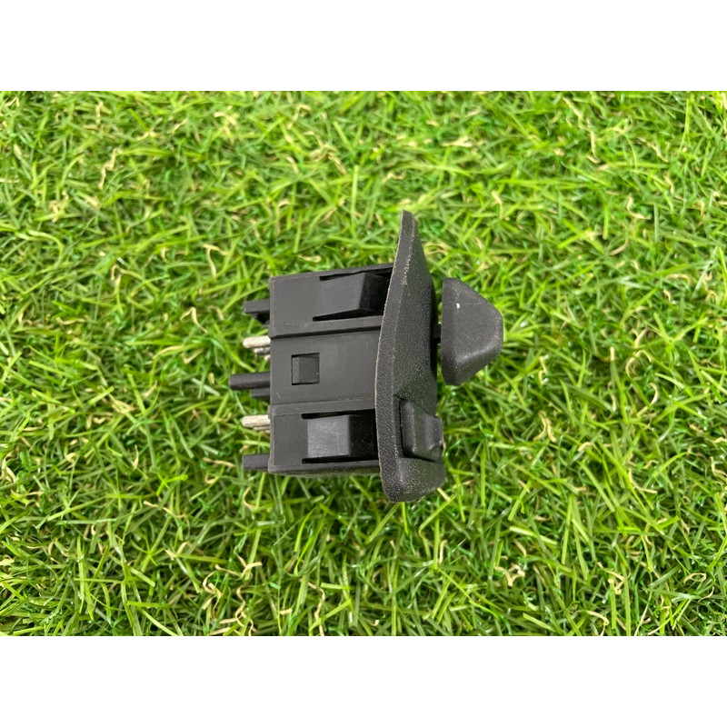 Кнопка регулировки зеркала (электрика / кнопки) BMW 3-series E36 1998 M51d25 61311387281