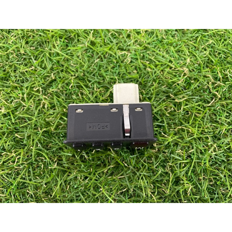 Кнопка памяти сидения (электрика / кнопки) BMW 7-series E38 1996 M60B40 61318352160