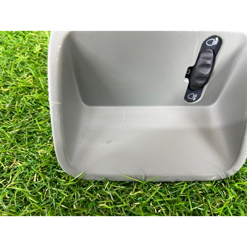 Кнопка корректора фар (электрика / кнопки) Opel Vivaro 1 2007 1.9 D 91166822