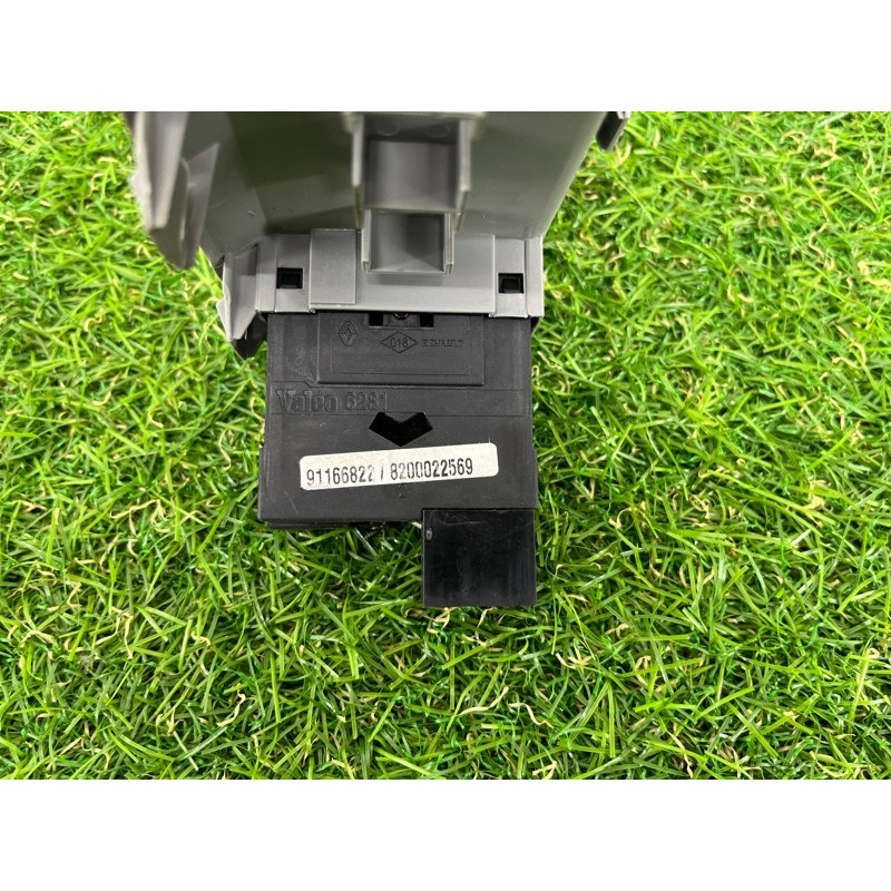 Кнопка корректора фар (электрика / кнопки) Opel Vivaro 1 2007 1.9 D 91166822