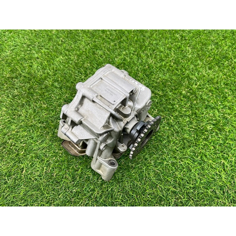 Маслонасос (двигатель и элементы) BMW 5-series F10 2013 N63B44 11417612772