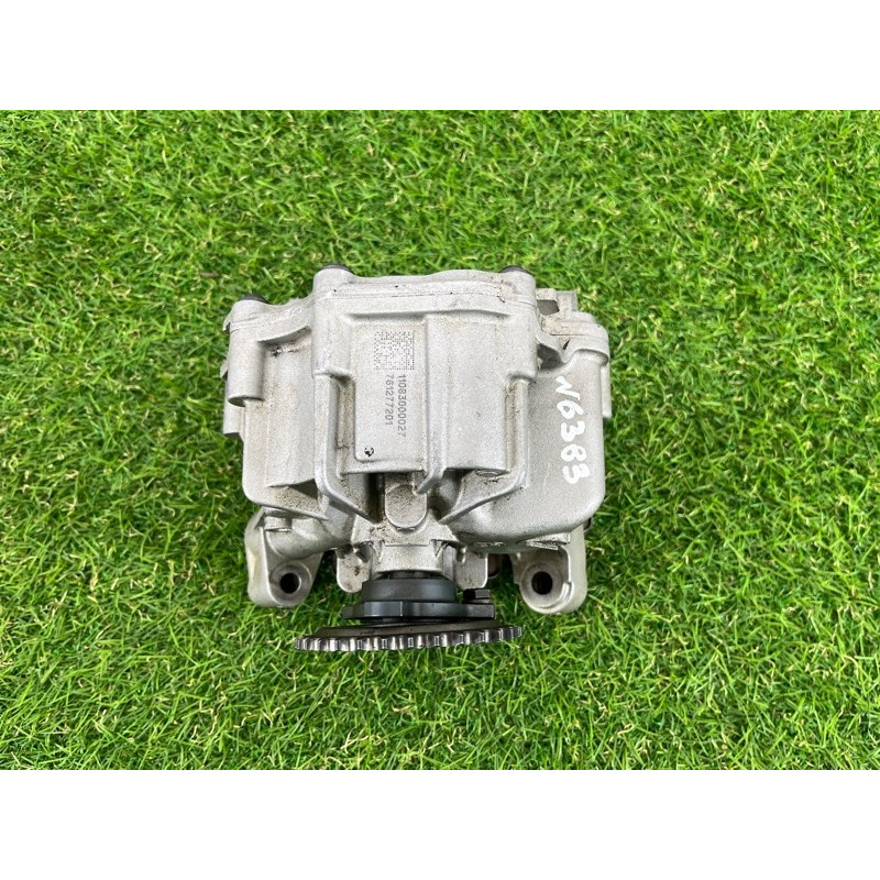 Маслонасос (двигатель и элементы) BMW 5-series F10 2013 N63B44 11417612772