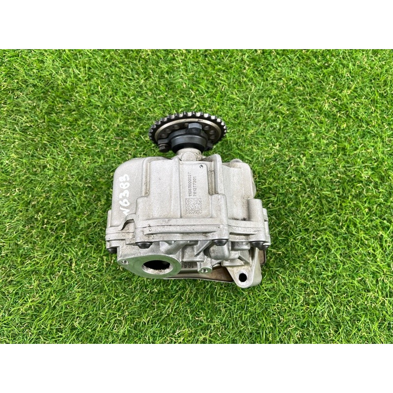 Маслонасос (двигатель и элементы) BMW 5-series F10 2013 N63B44 11417612772