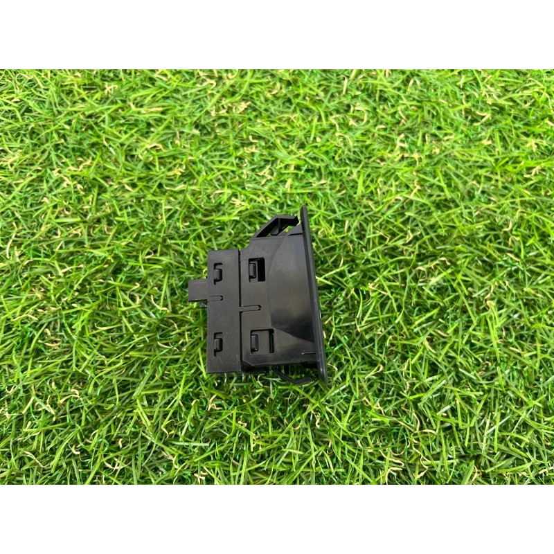 Кнопка склопідйомника (електрика / кнопки) BMW 3-series F30 2013 N26B20 61 31 9 208 106