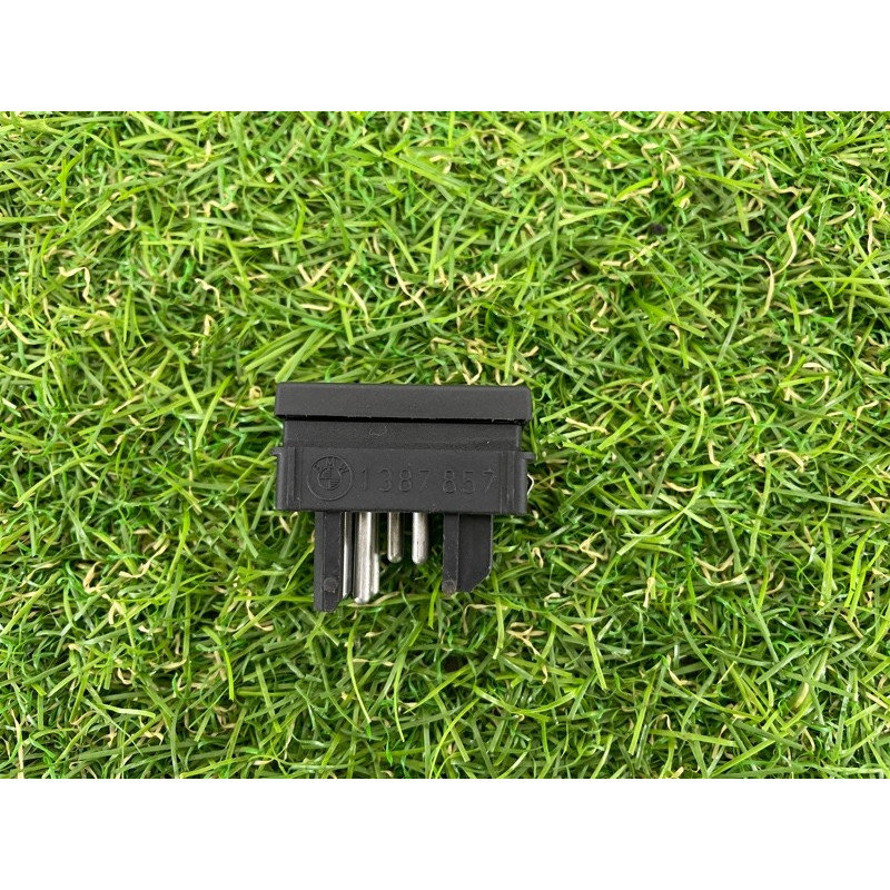 Выключатель сист.пассивной защиты детей (электрика / кнопки) BMW 3-series E36 1998 M51d25 61 31 1 387 857