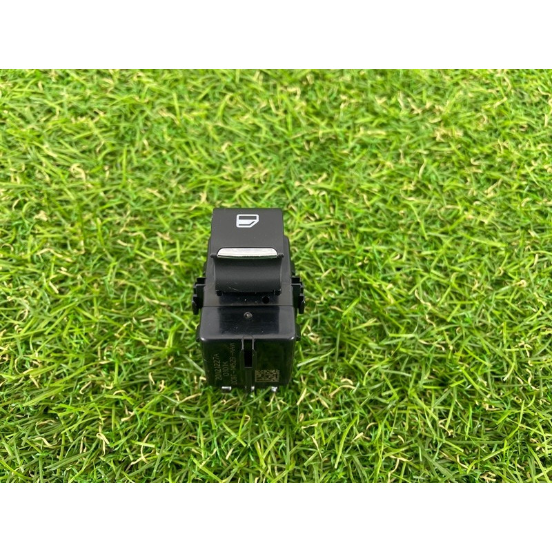 Кнопка стеклоподъемника (электрика / кнопки) FORD Fusion MK5 2013 2.0 dg9t14529aaw