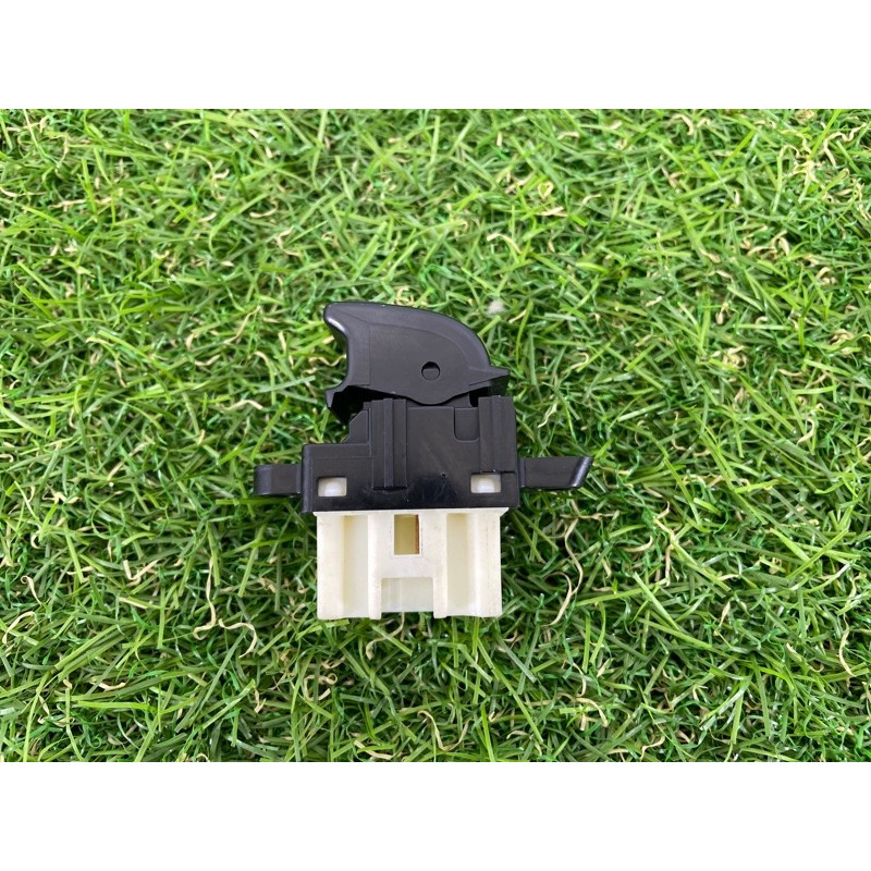 Кнопка стеклоподъемника (электрика / кнопки) Mazda 6 GG 2004 2.0 RF5