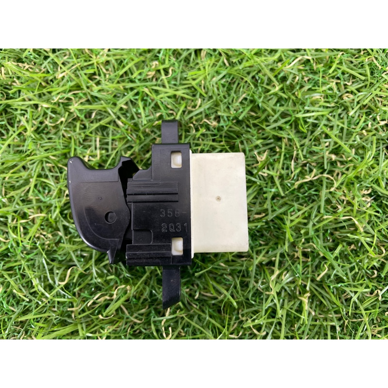 Кнопка стеклоподъемника (электрика / кнопки) Mazda 6 GG 2004 2.0 RF5