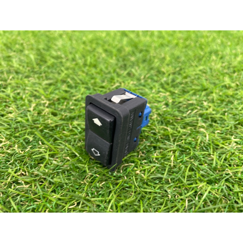 Кнопка стеклоподъемника (электрика / кнопки) BMW 7-series E38 61318368932