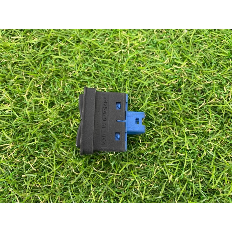 Кнопка стеклоподъемника (электрика / кнопки) BMW 7-series E38 61318368932