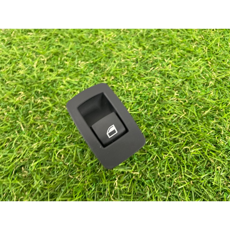 Кнопка склопідйомника (електрика / кнопки) BMW 3-series F30 2013 N47D20 61 31 9 208 106