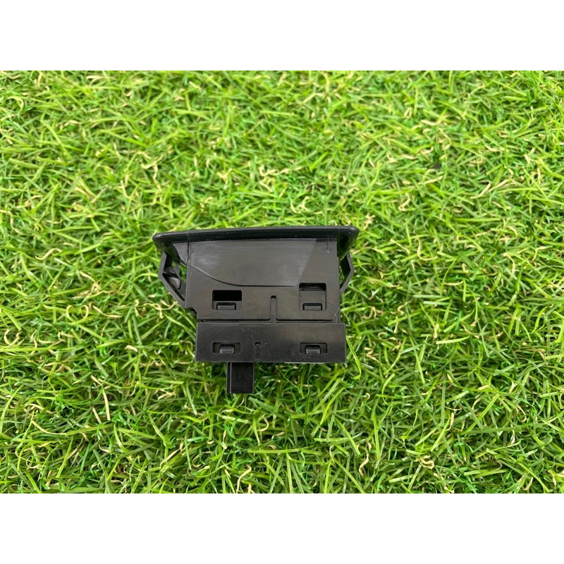 Кнопка склопідйомника (електрика / кнопки) BMW 3-series F30 2013 N47D20 61 31 9 208 106