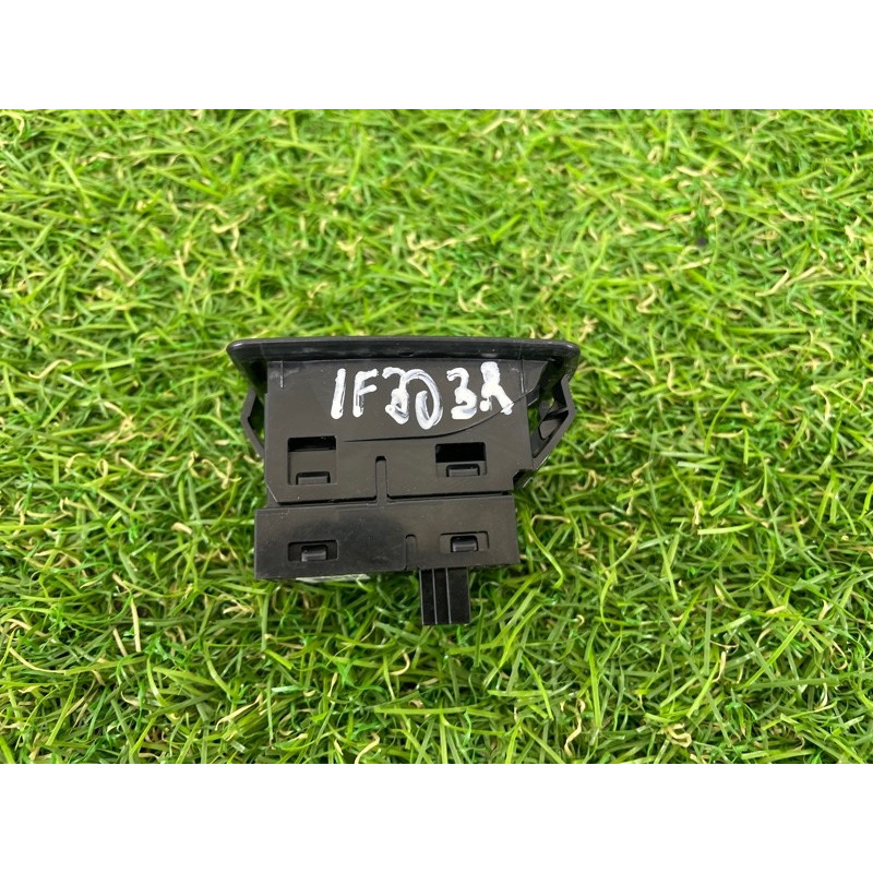 Кнопка склопідйомника (електрика / кнопки) BMW 3-series F30 2013 N47D20 61 31 9 208 106