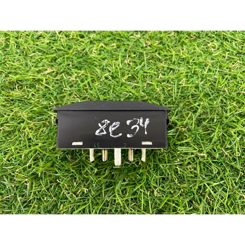 Кнопка сдвижной крышки люка (электрика / кнопки) BMW 7-series E32 1990 M70b50 61311378862