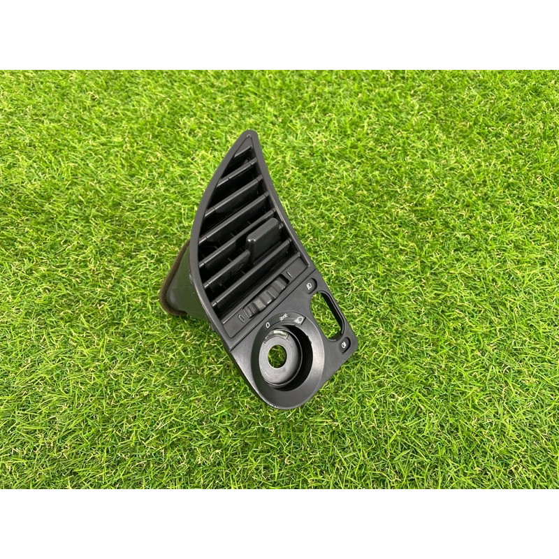 Дефлектор воздуховода (салон) BMW 3-series E36 64221387061