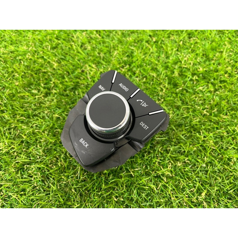 Блок кнопок мультимедиа (электрика / блок управления) Opel Insignia A 2010 2.0 DTH 13310066