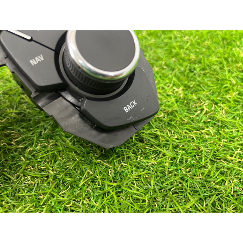 Блок кнопок мультимедиа (электрика / блок управления) Opel Insignia A 2010 2.0 DTH 13310066