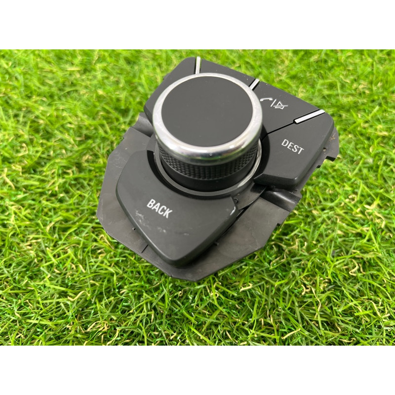 Блок кнопок мультимедиа (электрика / блок управления) Opel Insignia A 2010 2.0 DTH 13310066