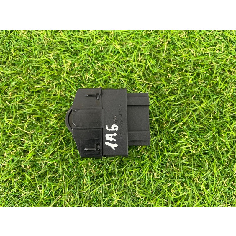 Кнопка освещения панели приборов (электрика / кнопки) AUDI A6 C5 2001 2.5 AKE 4b0919094