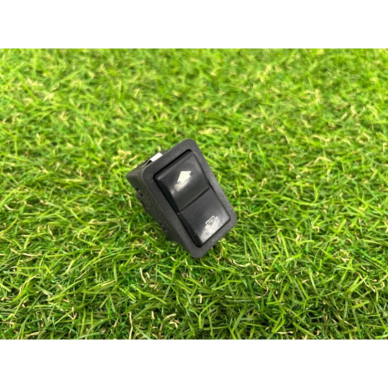 Кнопка стеклоподъемника (электрика / кнопки) BMW 7-series E38 61318352148