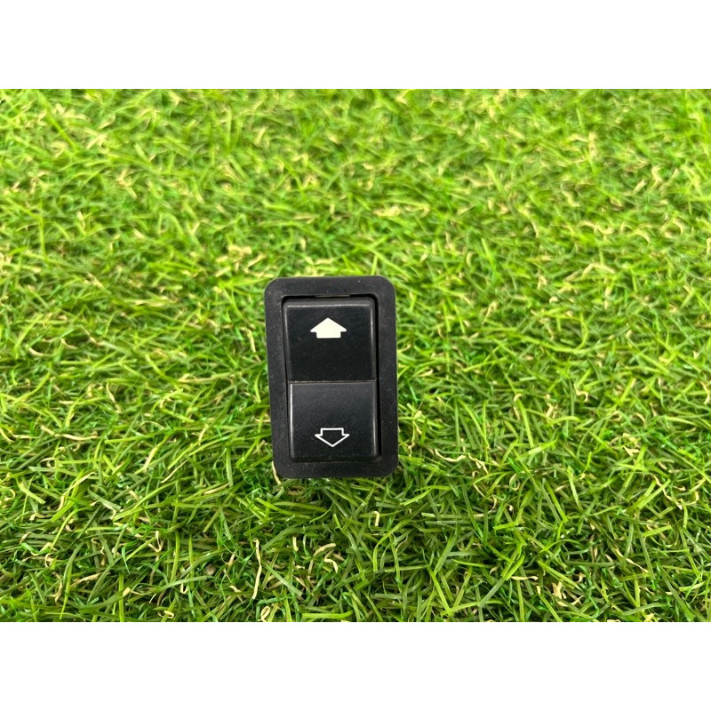 Кнопка стеклоподъемника (электрика / кнопки) BMW 7-series E38 61318352148