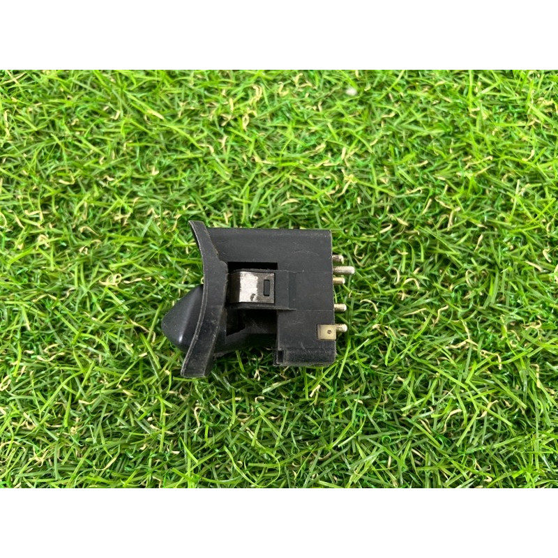 Кнопка регулировки зеркала (электрика / кнопки) BMW 3-series E30 61311369332