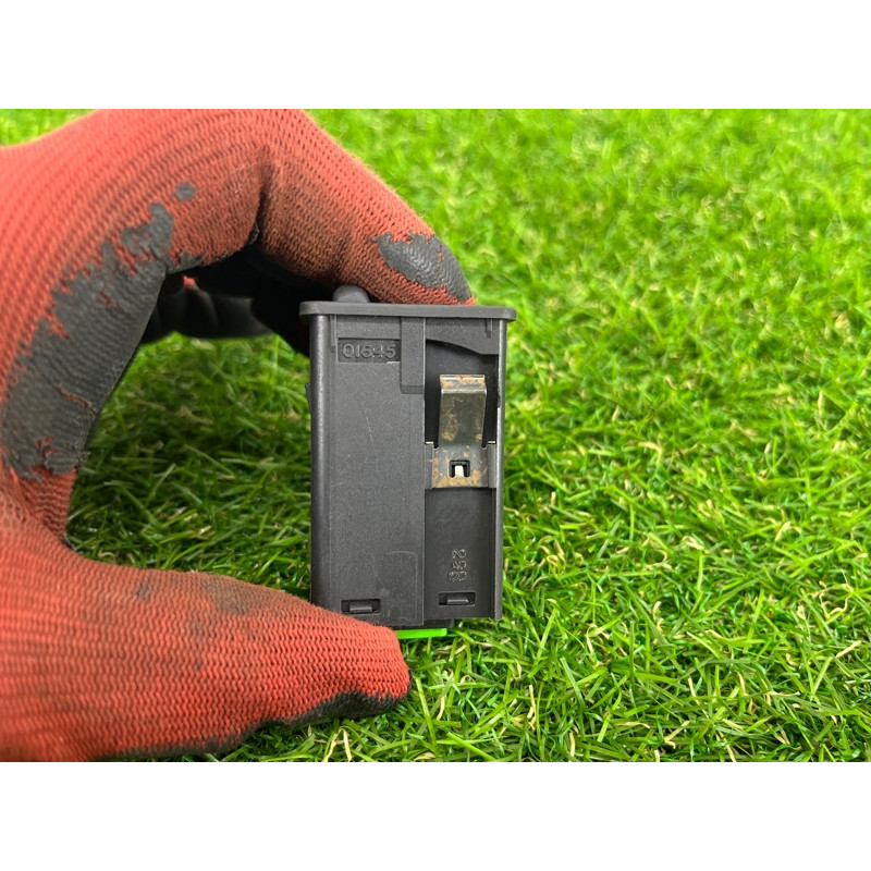 Кнопка корректора фар (электрика / кнопки) LAND ROVER FREELANDER L314 1999 1.8B 01645 01630