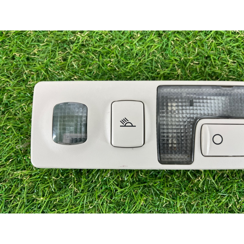 Плафон салона (салон) AUDI A6 C5 2001 2.5 AKE 7b0947111