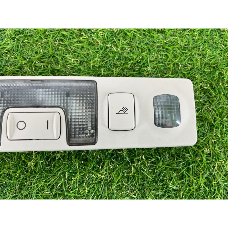 Плафон салона (салон) AUDI A6 C5 2001 2.5 AKE 7b0947111