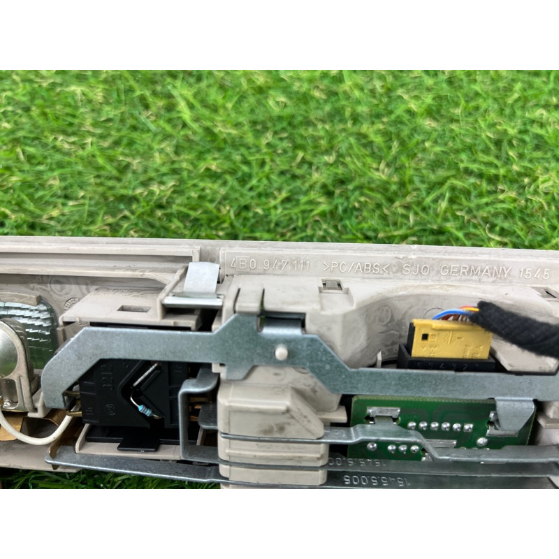 Плафон салона (салон) AUDI A6 C5 2001 2.5 AKE 7b0947111