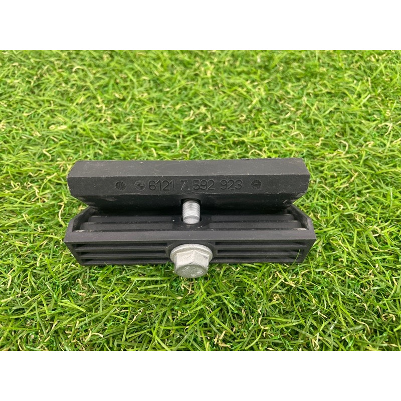 Крепление аккумулятора (кузов и элементы) BMW 5-series F10 2013 N47D20 61217592923