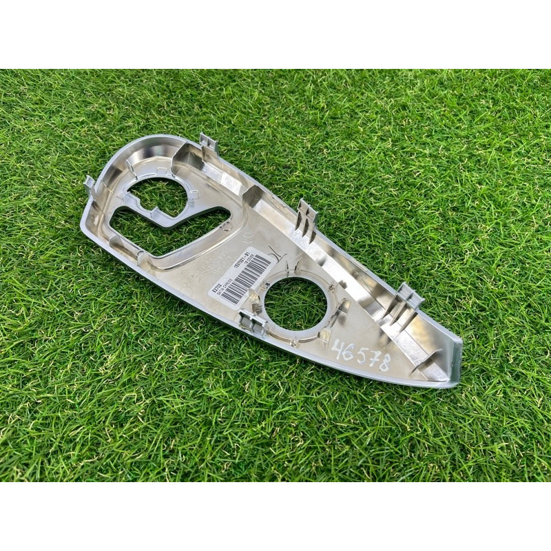 Накладка сидіння (салон) Mercedes-Benz GL X164 2012 4.6 a2519185830