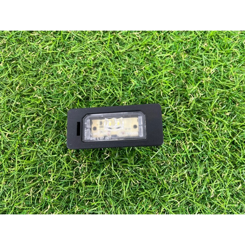 Плафон підсвічування номера (оптика - оптика) BMW 3-series F30 2013 N26B20 63.267193293