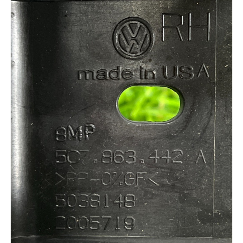 Кріплення центральної консолі (салон) Volkswagen Passat B8 2016 1.8 5c7863442a