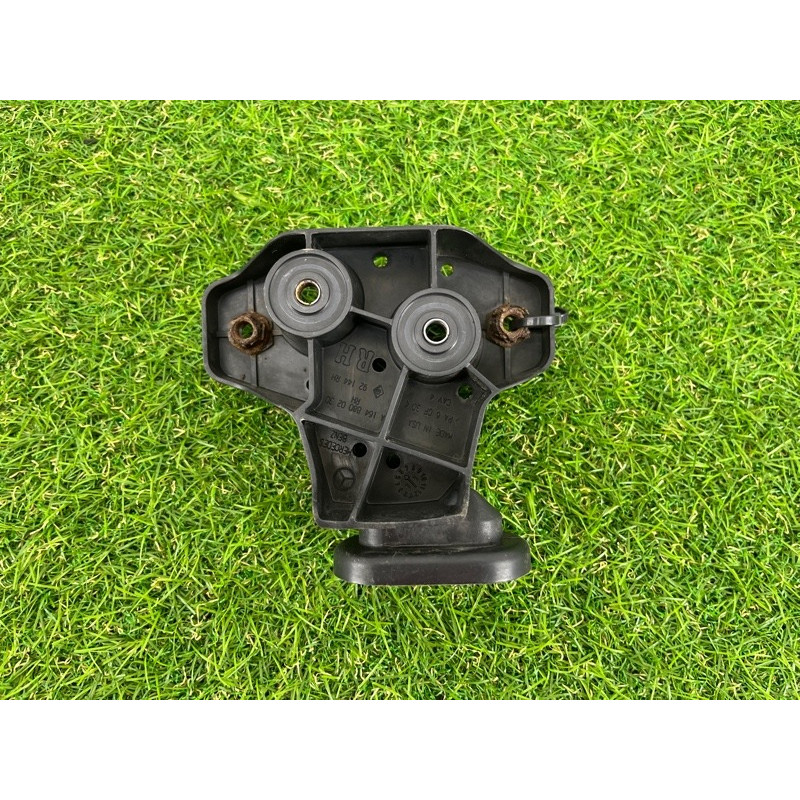 Крепление бампера (кузов и элементы) Mercedes-Benz GL X164 2012 4.6 a1648800230