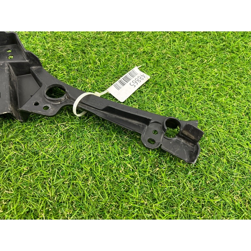 Кронштейн (двигатель и элементы) Mazda 3 BP BDTS501V1A