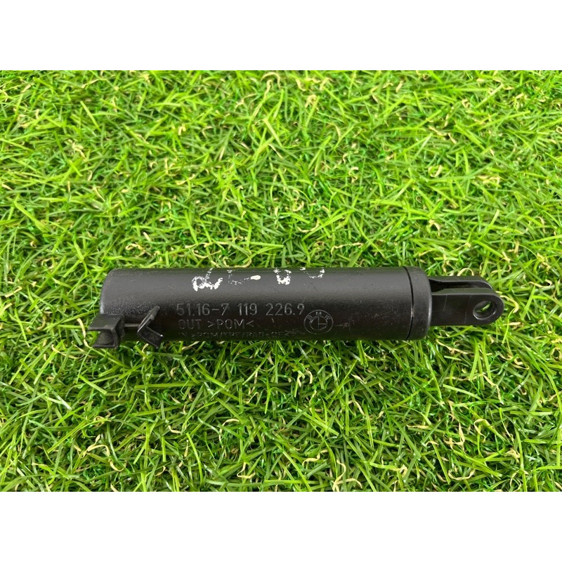 Амортизатор бардачка (салон) BMW 5-series E60 2005 N52B25 511671192269