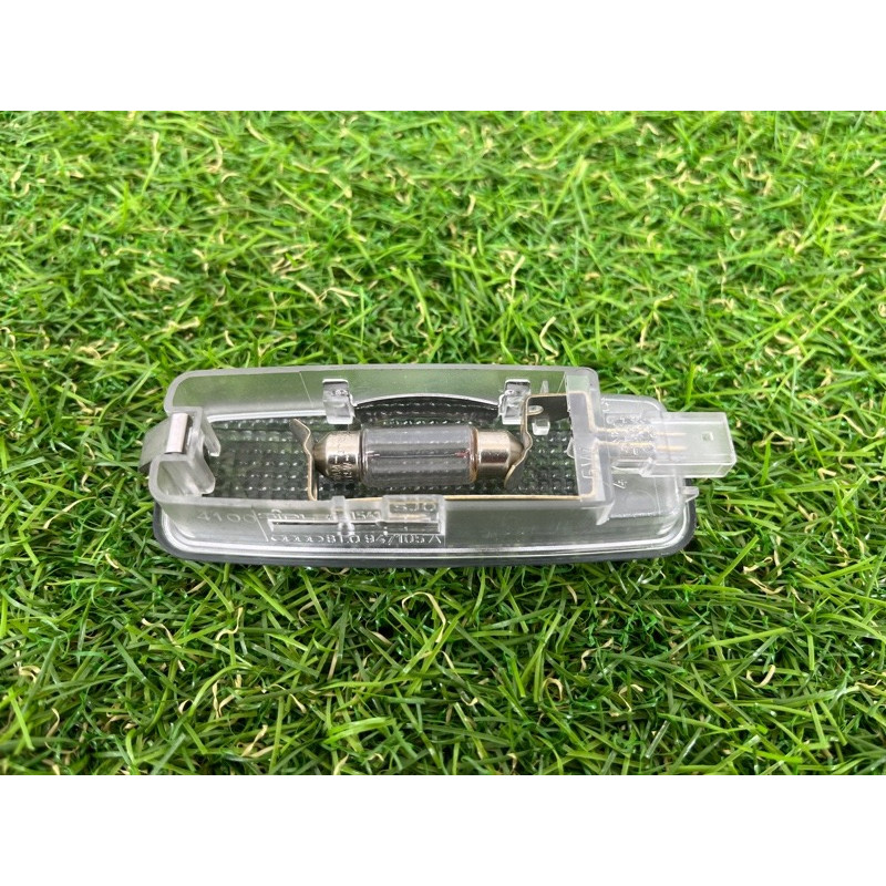 Плафон салона (салон) AUDI A6 C5 2001 2.5 AKE 8l0947105a