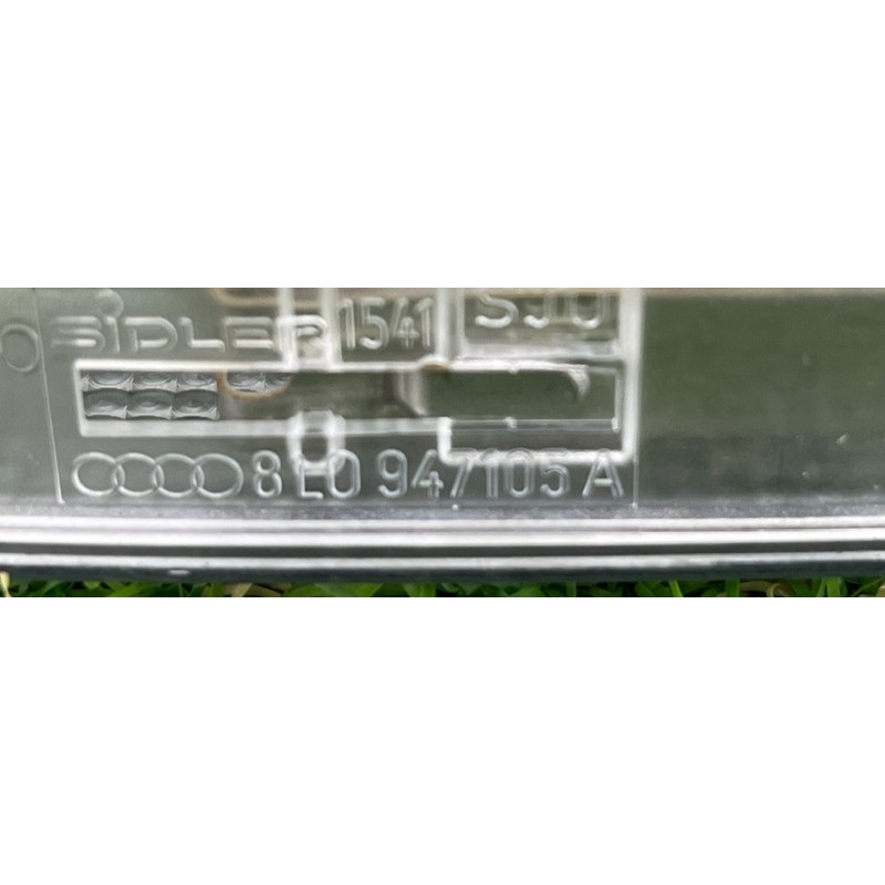 Плафон салона (салон) AUDI A6 C5 2001 2.5 AKE 8l0947105a