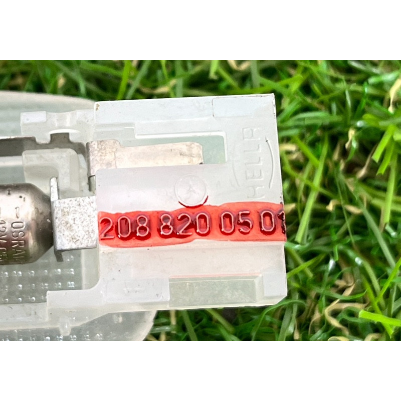 Салонний світильник (салон) Mercedes-Benz C-class W203 1.8 M111.951 208820050