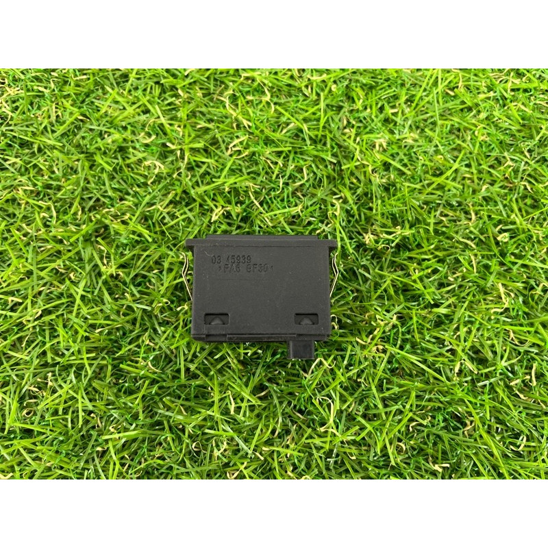 Кнопка антипробуксовочной системы (электрика / кнопки) BMW 3-series E46 61316901591