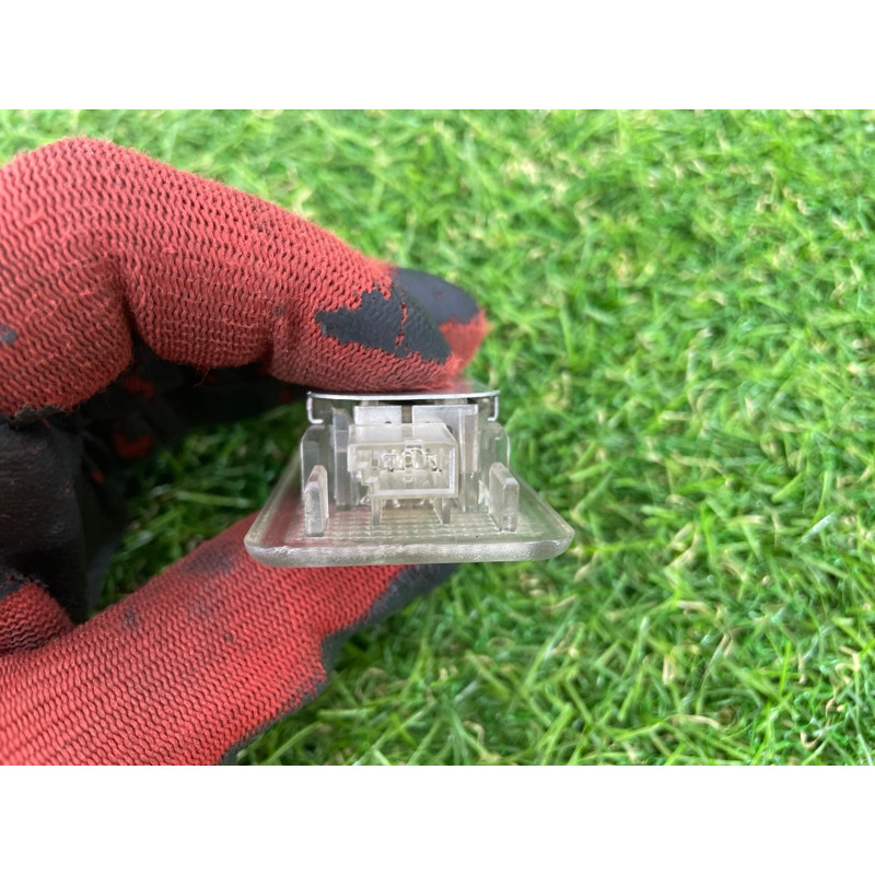 Плафон багажника (салон) BMW 7-series E38 1996 M60B40 63318360588