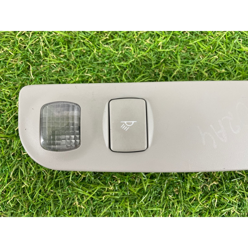 Плафон салона (салон) AUDI A4 B6 2.4BDV 8E0947111A